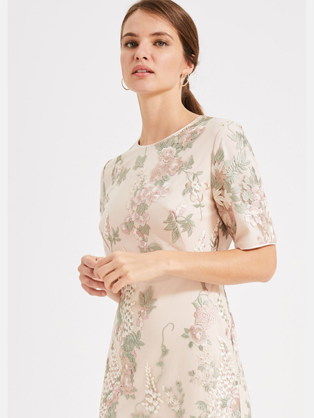 -678405572-3 پیراهن مجلسی گلدوزی کرم - تصویر 1